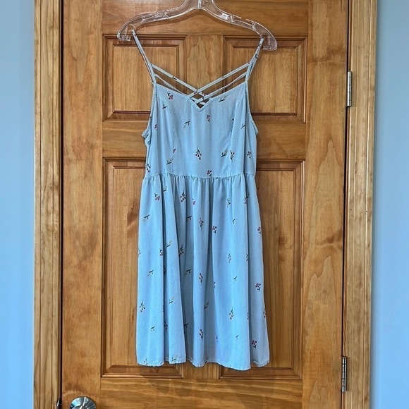SO Floral Sundress with Spaghetti Straps - Junior’s Size Large - Picture 2 of 5
